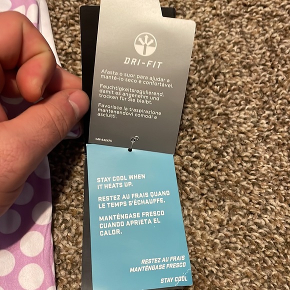 Women’s Nike Dri fit / slim fit tank. Size M. NWT. - Picture 4 of 6